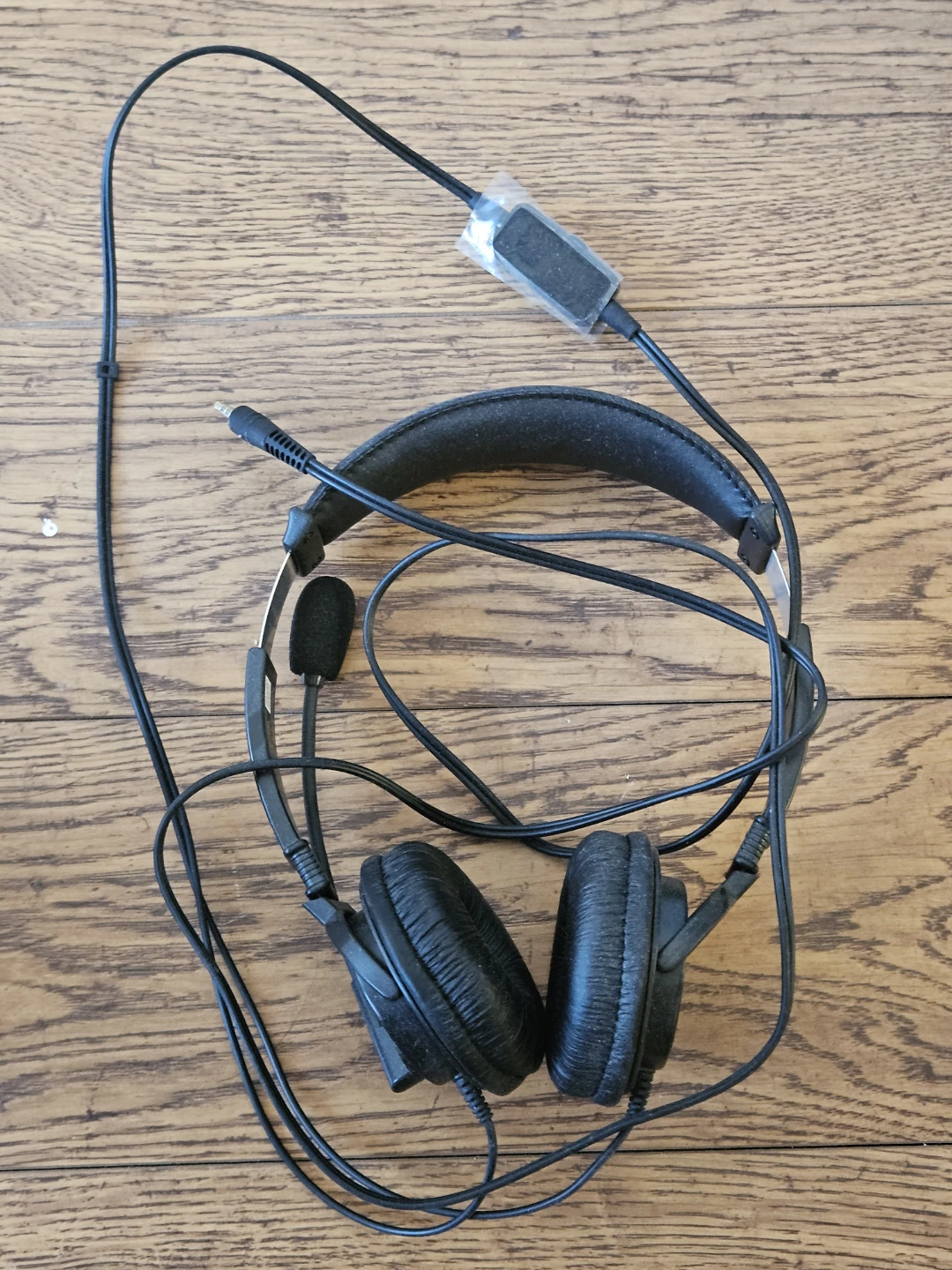 🧡Black Wired Headphones with Microphone