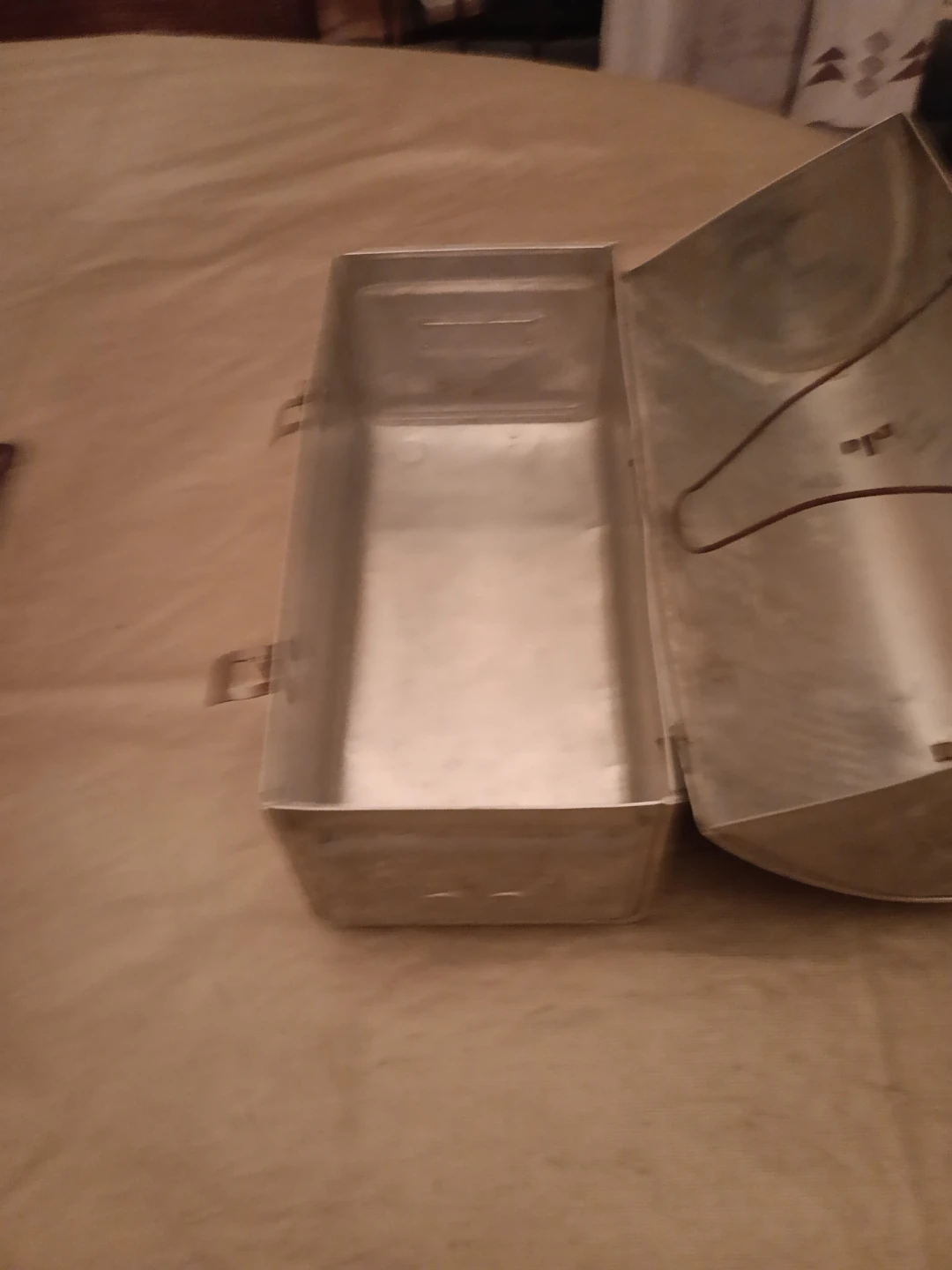 Vintage Metal Lunchbox - photo 3