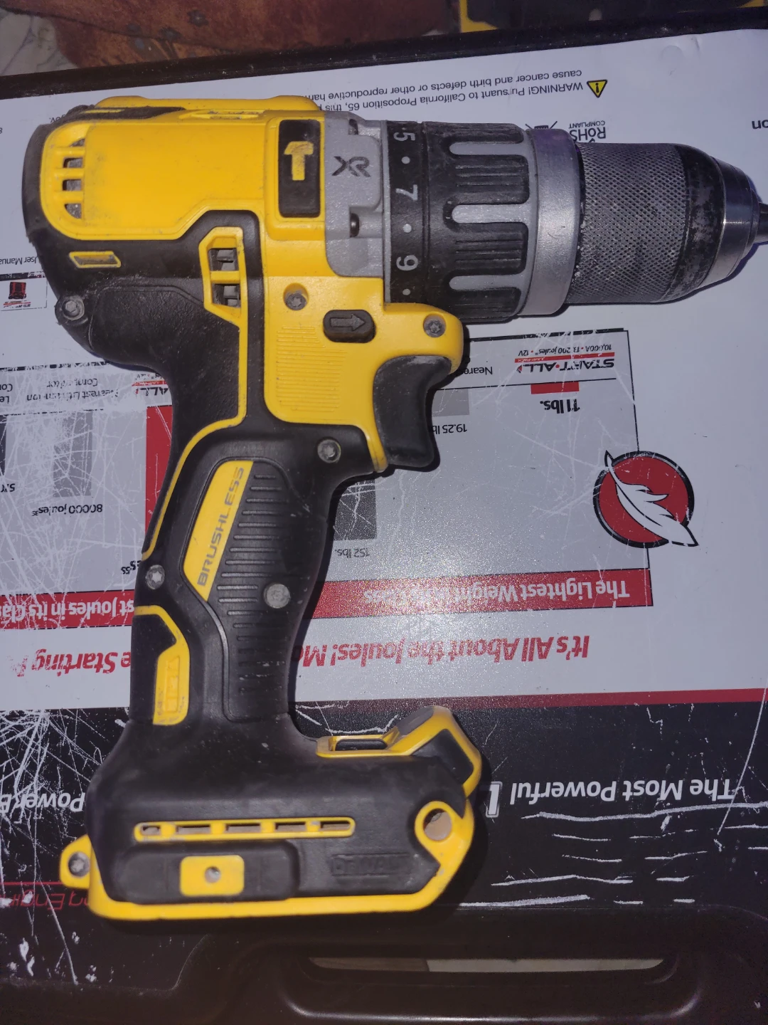 DEWALT DCD796 Cordless Brushless Hammer Drill - photo 2