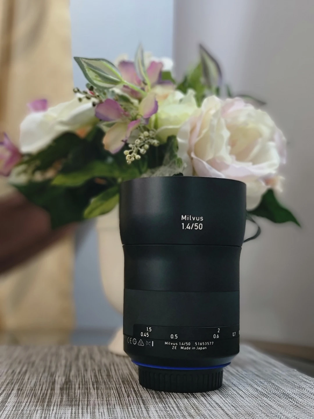 Zeiss Milvus 50mm f/1.4 ZE Canon Mount Premium German Optics - photo 2