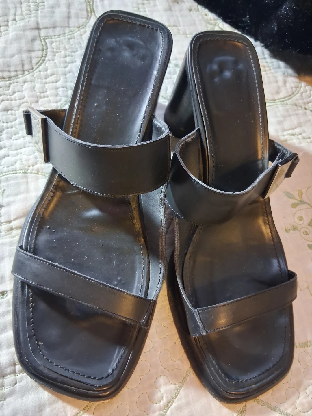 Gucci Black Leather Slide Sandals - photo 2