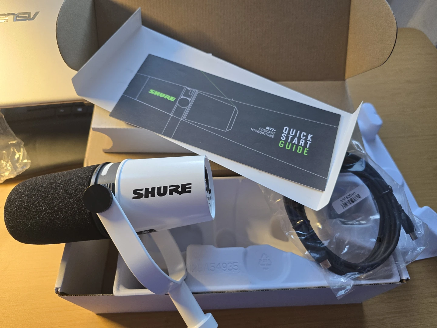 New Shure MV7+ Podcast Microphone - photo 4