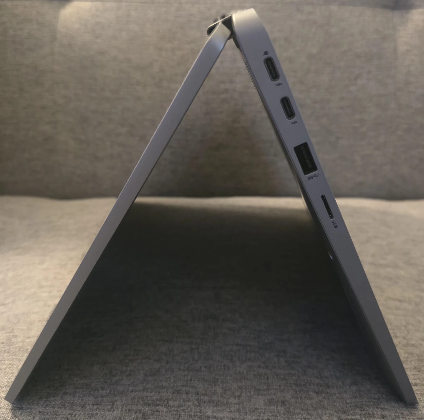 Dell Latitude 5320 2in1 touchscreen - 8Gb Ram - Win 11 - 256Gb - photo 2