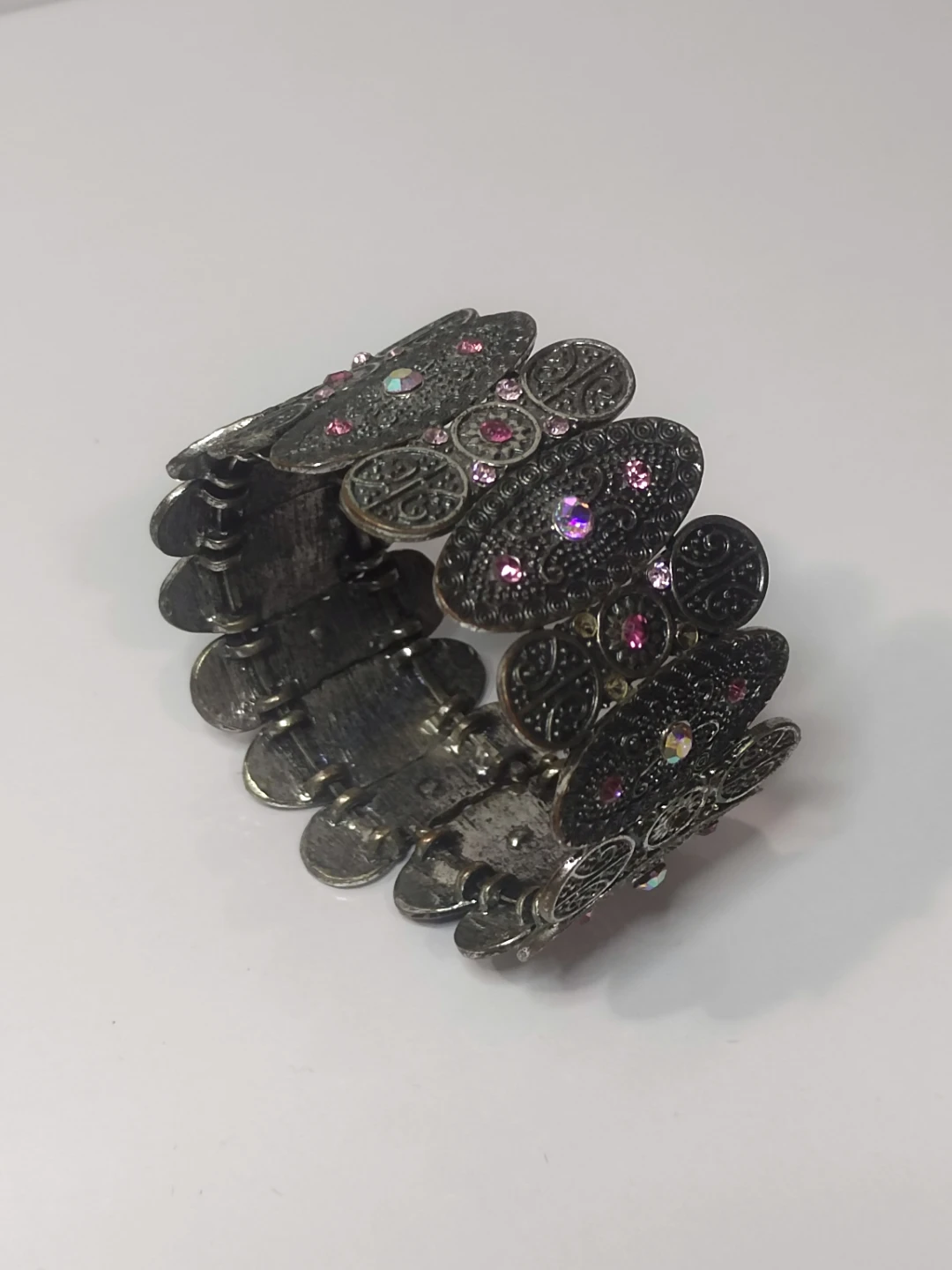 Decorative Stretch Bracelet with Pink and Clear Stones