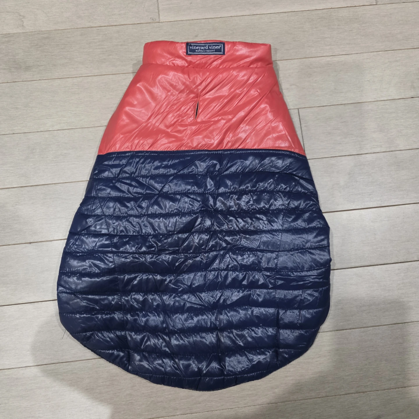 Vineyard Vines Quilted Dog Vest - Red/Navy - Size L - photo 2
