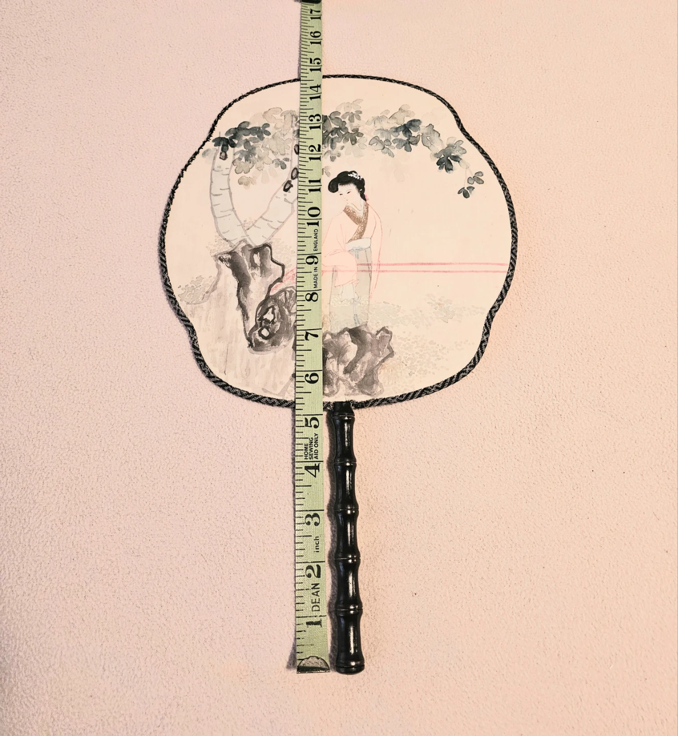 Beautiful Vintage Hand Painted Silk Paddle Fan $3 - photo 3