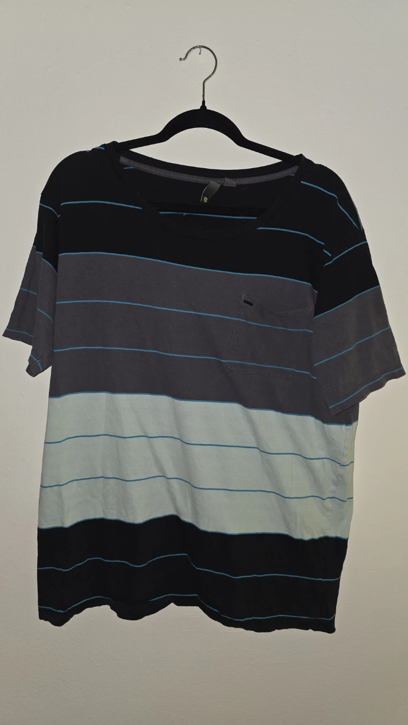 Element Striped Pocket T-Shirt Size L