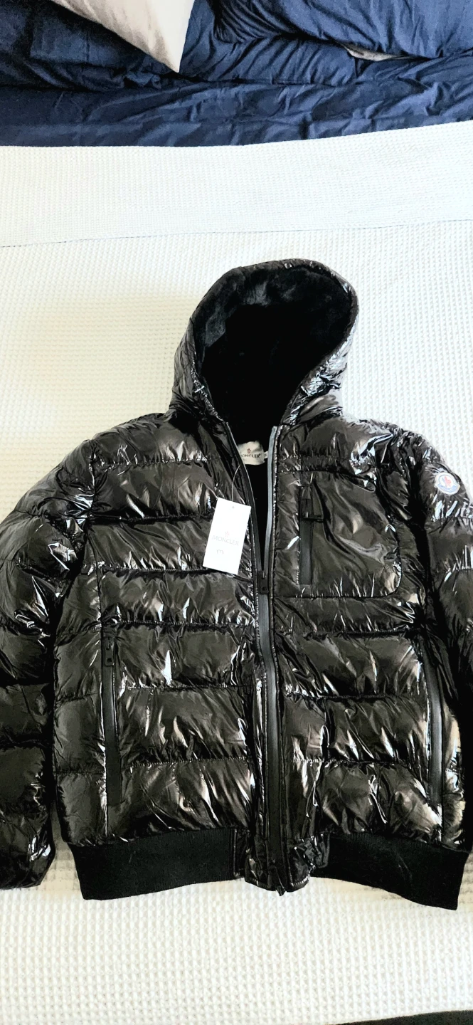 Moncler Black Jacket - photo 3