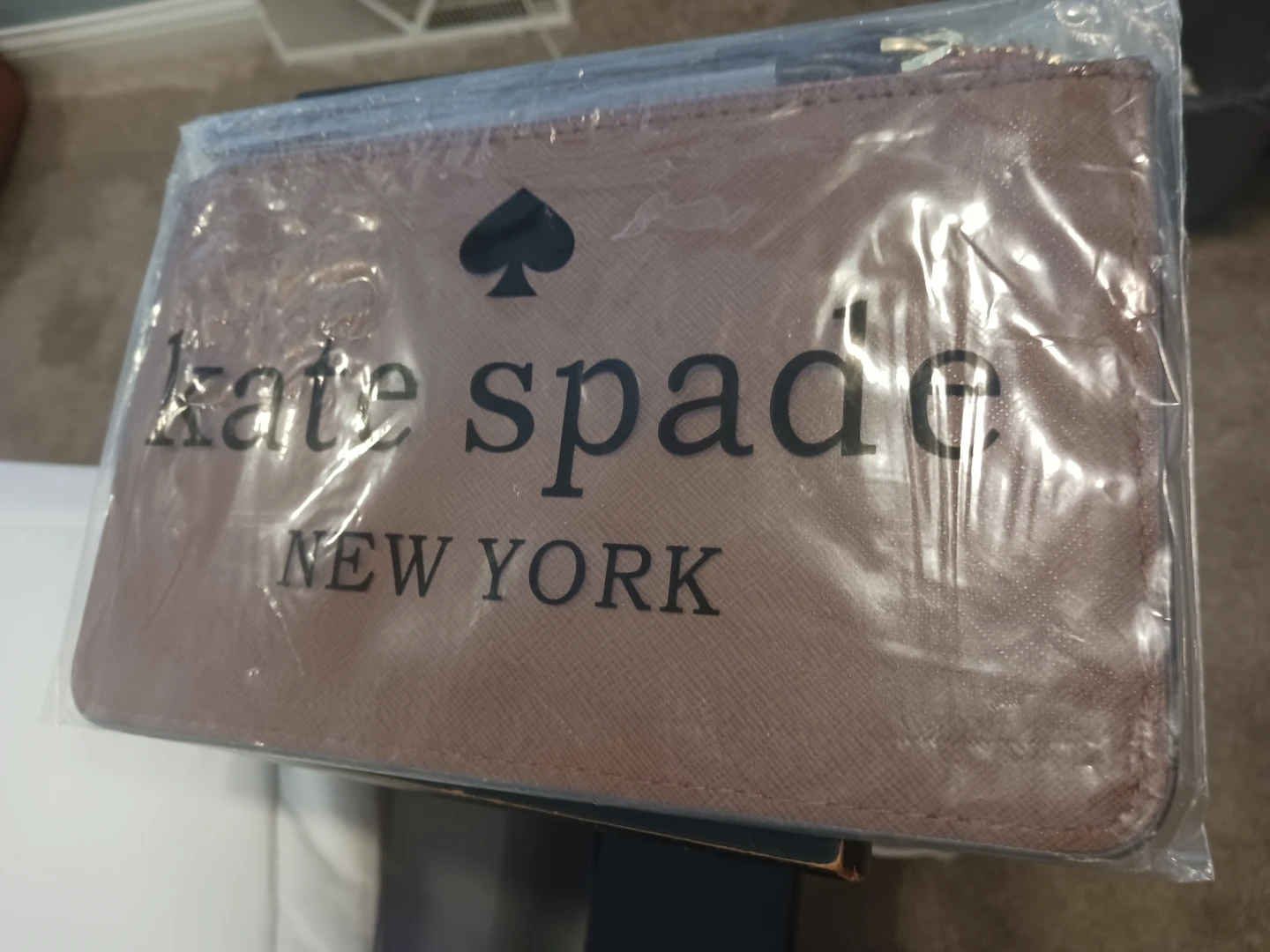 Kate Spade New York Wristlet.....😁😊😍