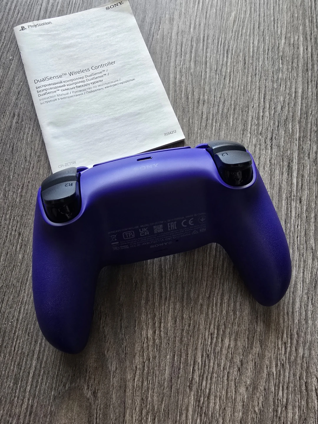 PlayStation DualSense Wireless Controller - Purple - photo 2
