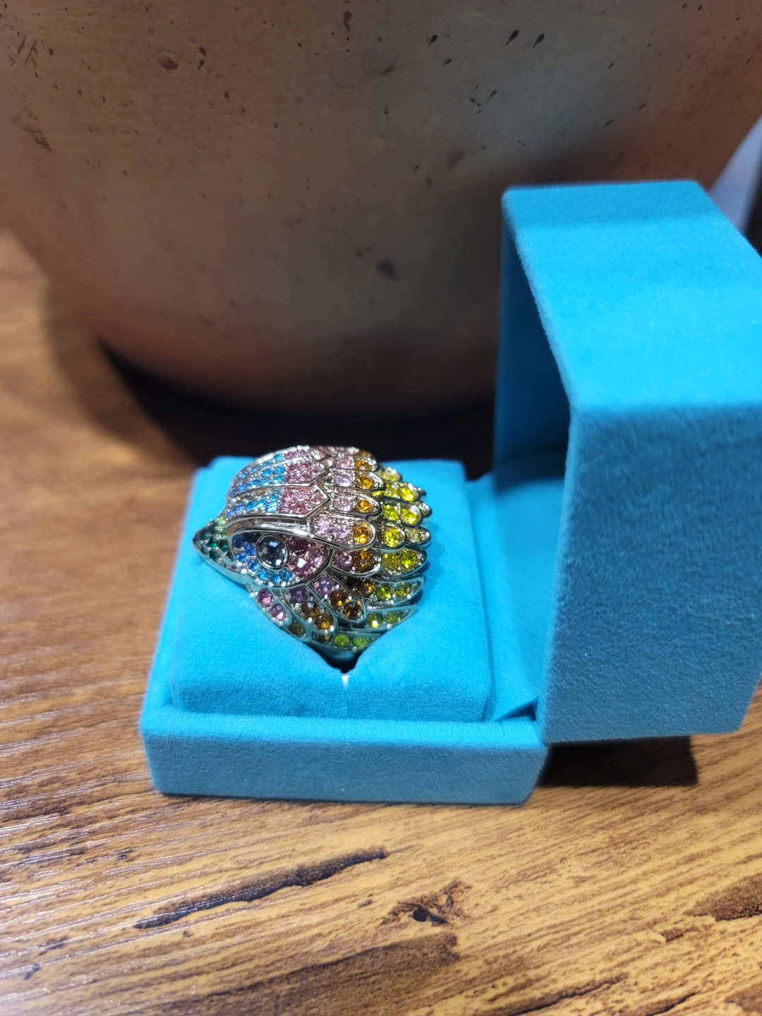 Kurt Geiger London Crystal Eagle Head Cocktail Ring NIB Sz 8 - photo 5