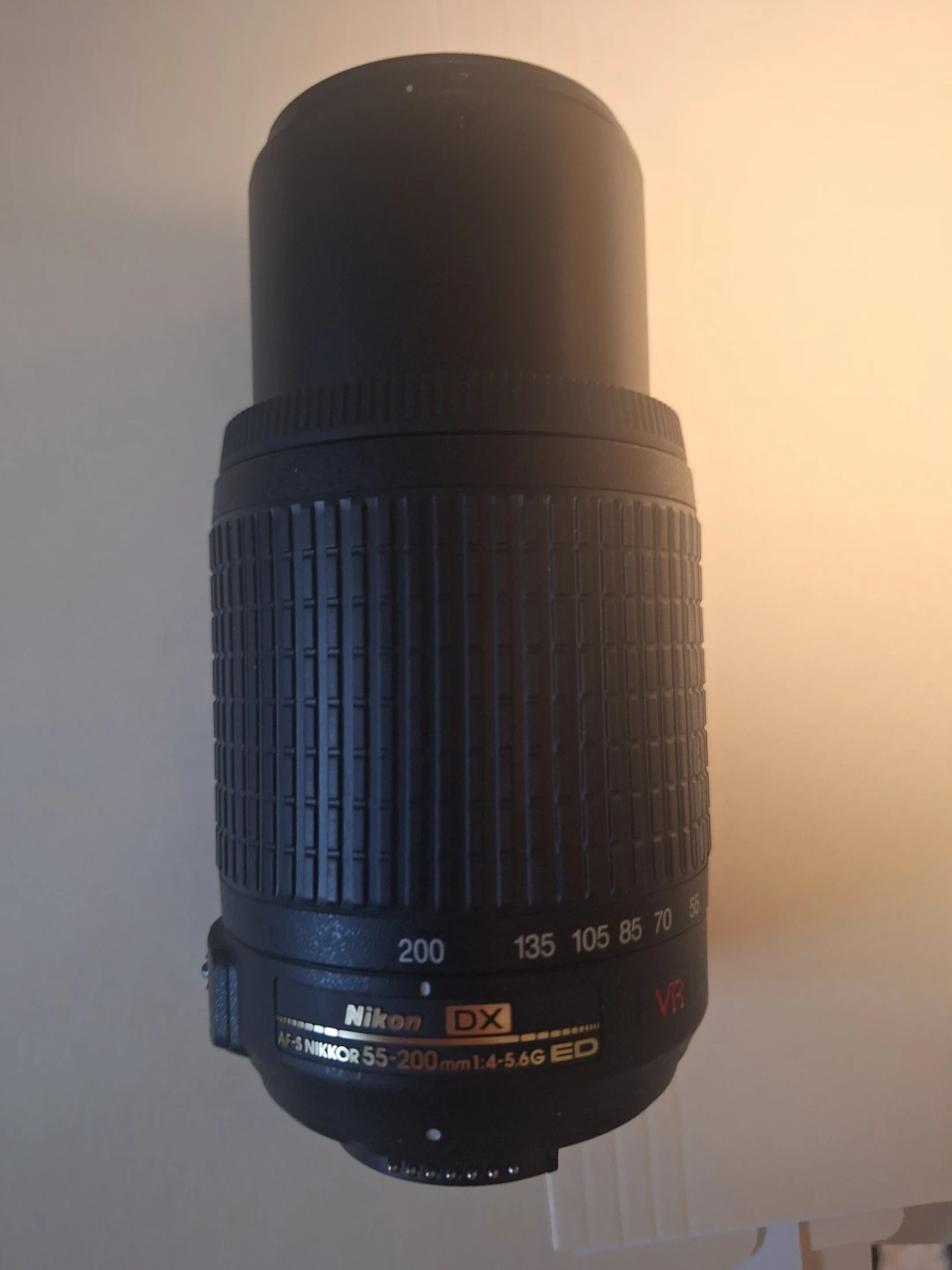 Nikon AF-S DX NIKKOR 55-200mm f/4-5.6G ED VR Lens - photo 3