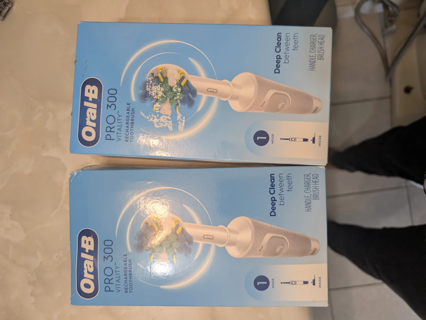 Oral-B Pro 300 Vitality Rechargeable Toothbrush (2 Pack) - photo 2