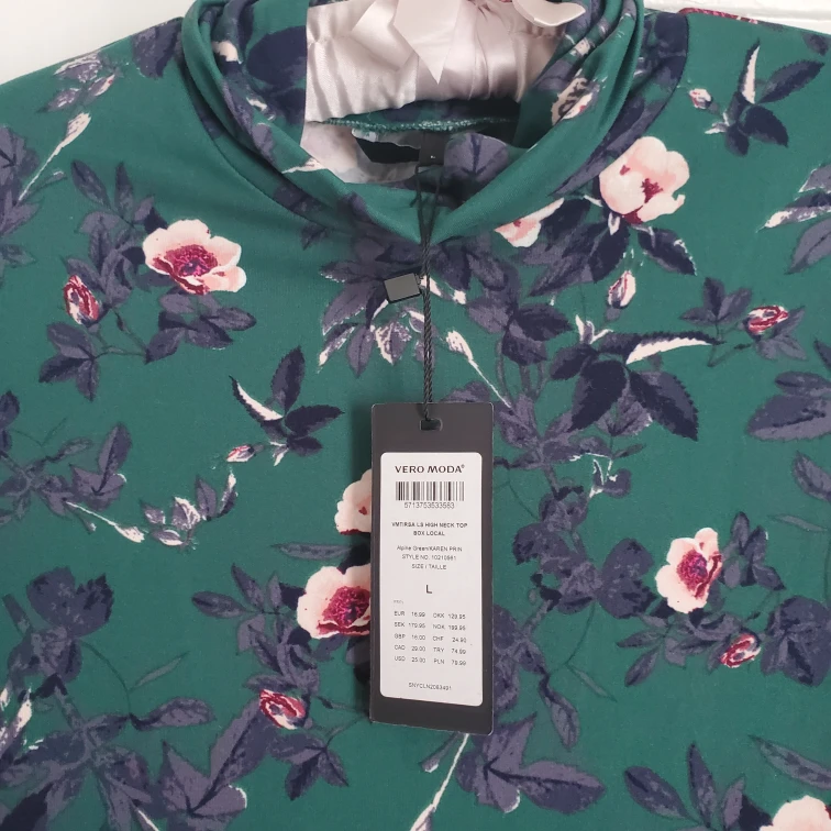 NWT Vera Moda Green Floral Turtleneck - photo 5