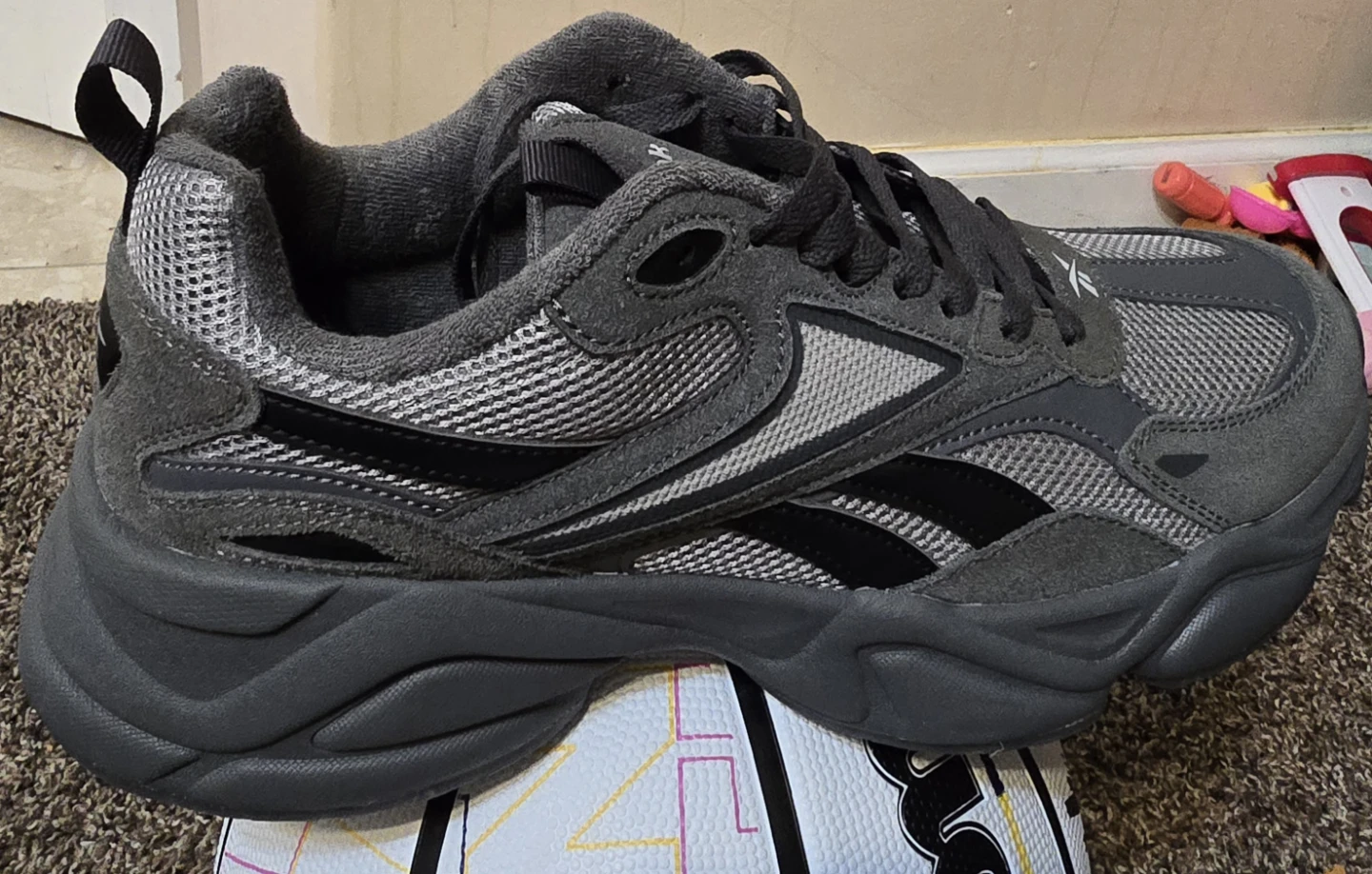 Reebok Men's Shoes Gray