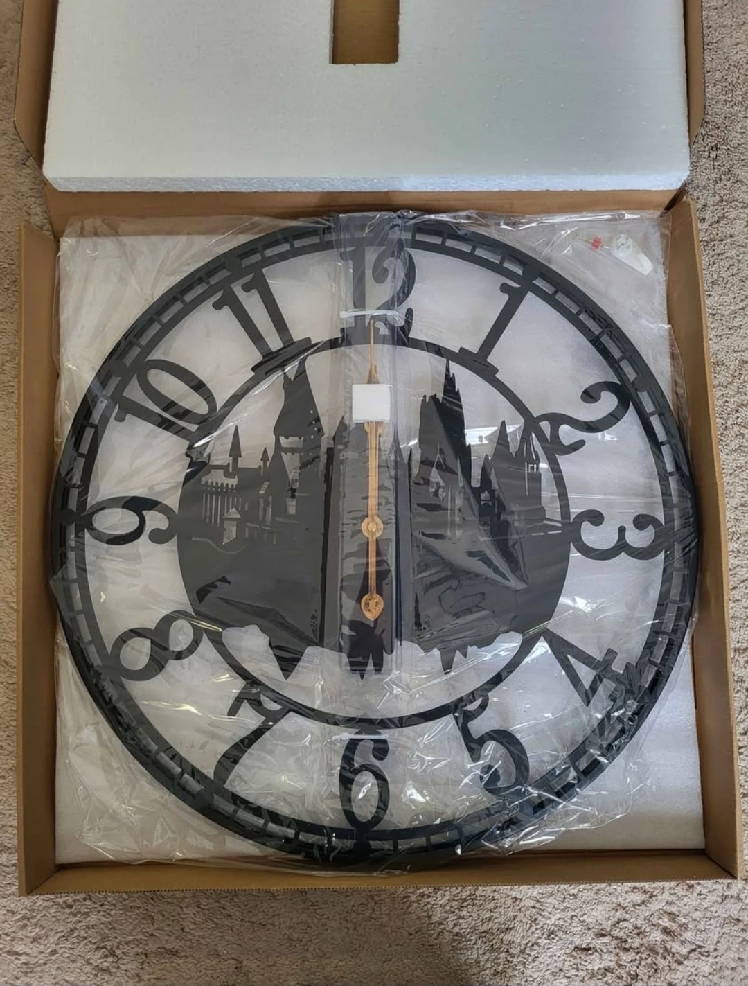 20" silent wall clock (New in box) - photo 2