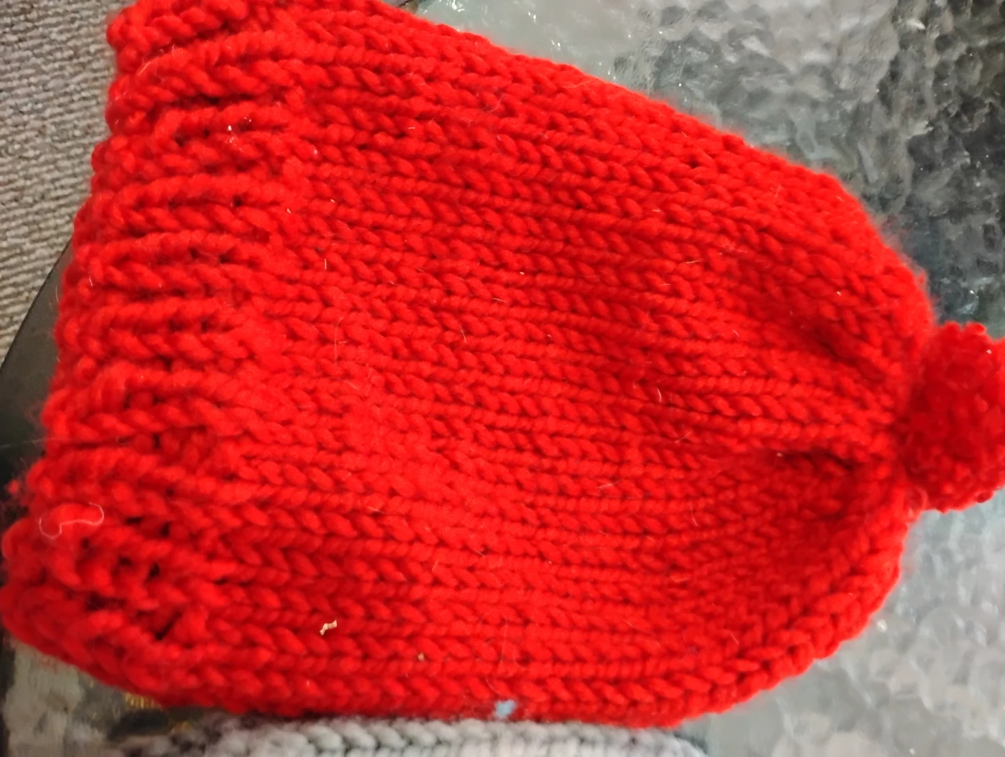 Hand-knitted winter hats with pom-poms - photo 4