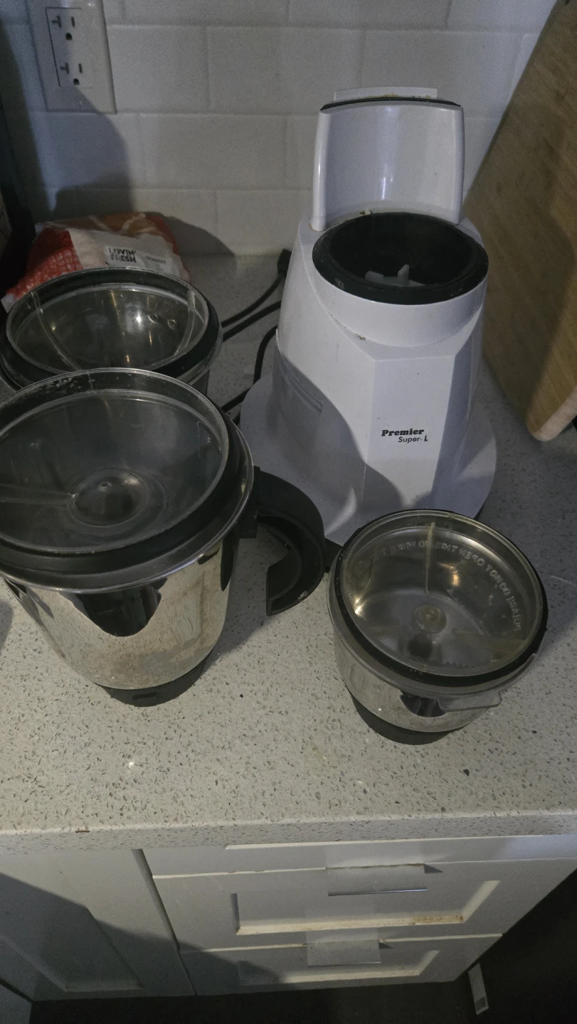 Premier Super-G Wet Grinder***MOVING SALE*** - photo 3