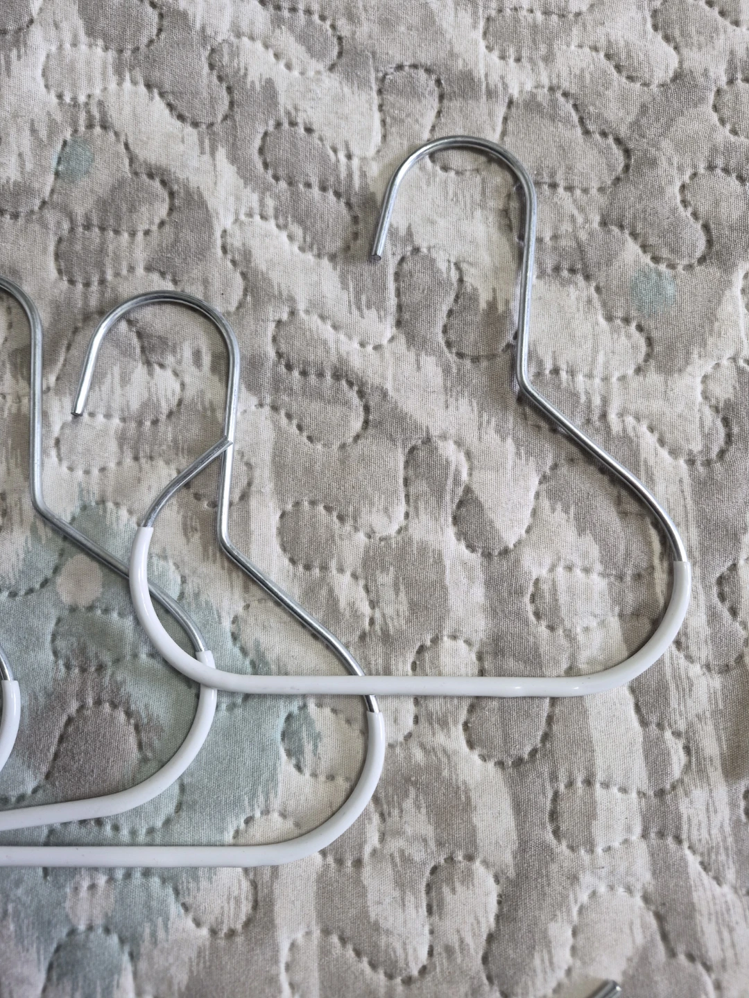 Lot of 6 Metal 5" Wide Hangers Hooks Etc. Display Hangers - photo 4
