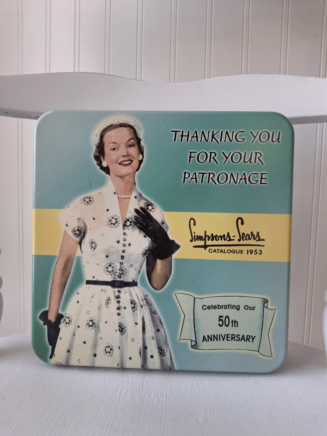 Vintage Simpsons-Sears Catalogue 1953 Tin Box