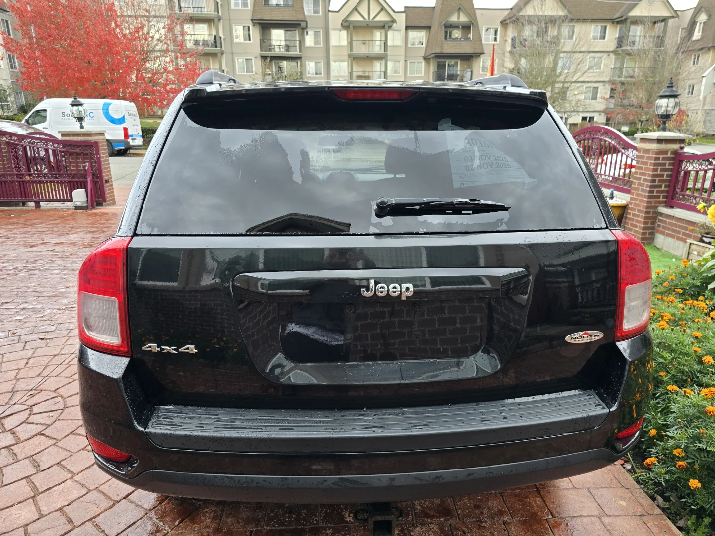 2011 Jeep Compass 4x4 SUV - photo 4