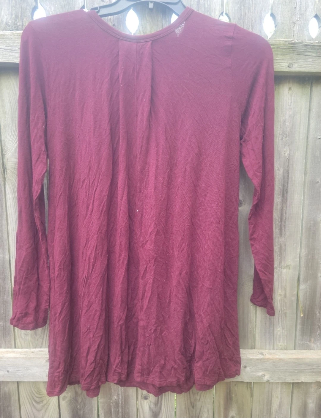 Windsor Women's Long Sleeve Burgundy Keyhole Neck Top - photo 3