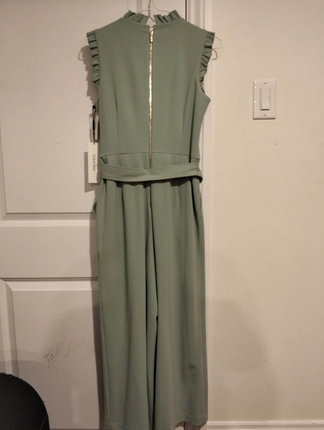 Calvin Klein Women's Sage Green Ruffle Detail Jumpsuit Size 4 - photo 3