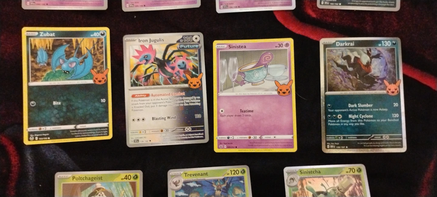 Pokémon Trading Cards - Assorted Lot - photo 2