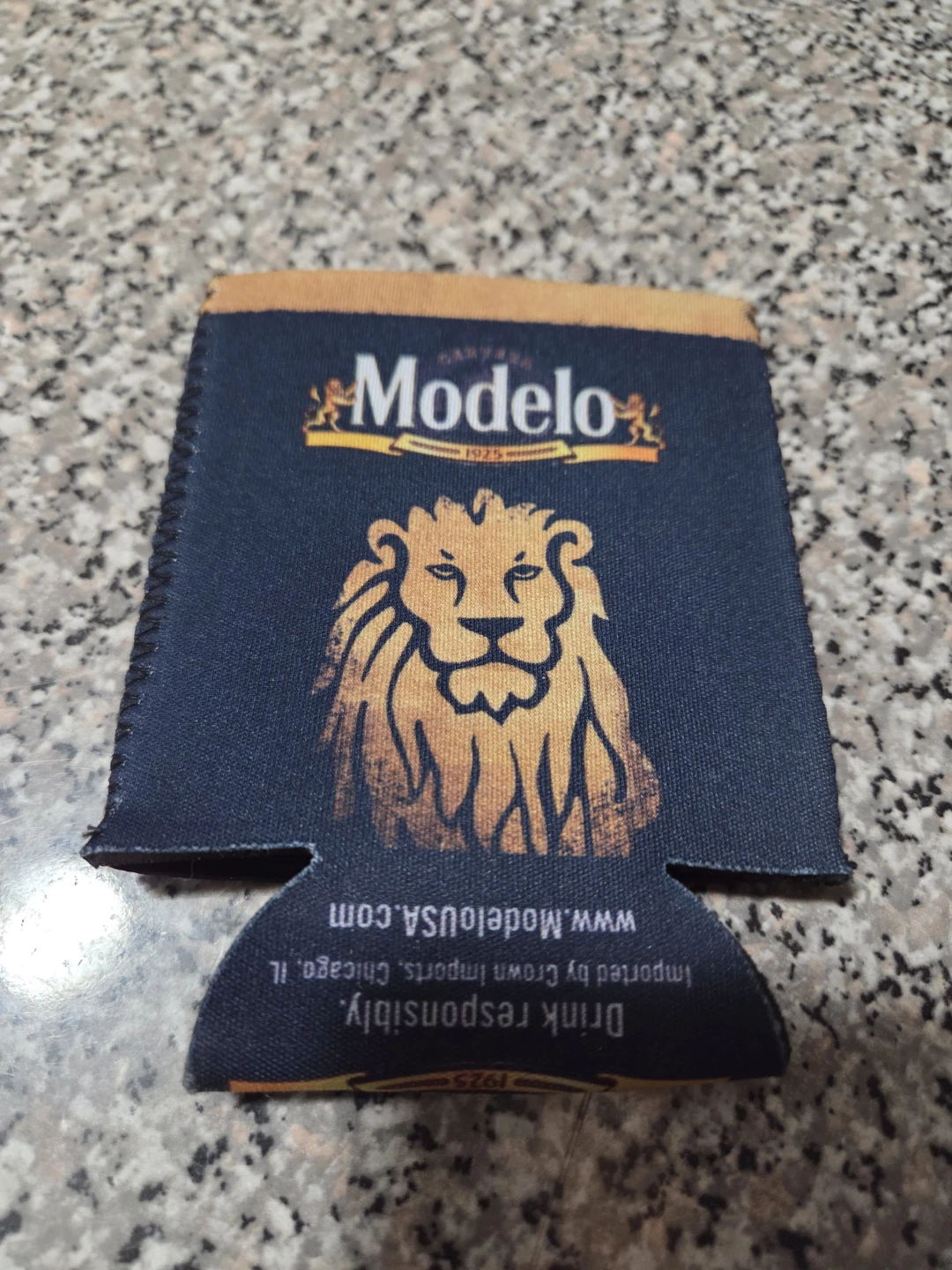 Modelo Can Cooler Sleeve
