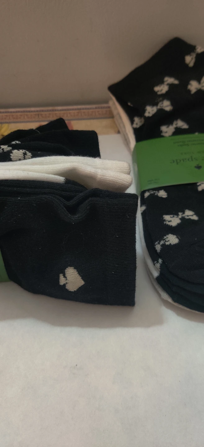 Kate Spade Socks, One Size.2 packs x 3 socks each - photo 4