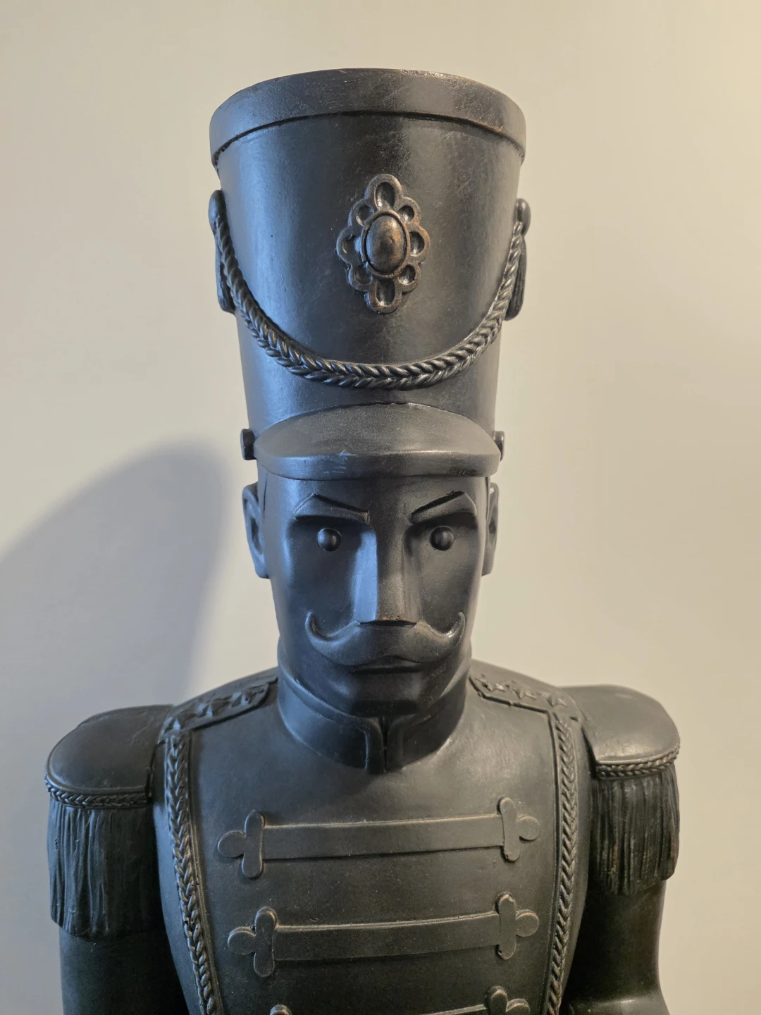 Nutcracker Statue - Black - photo 2