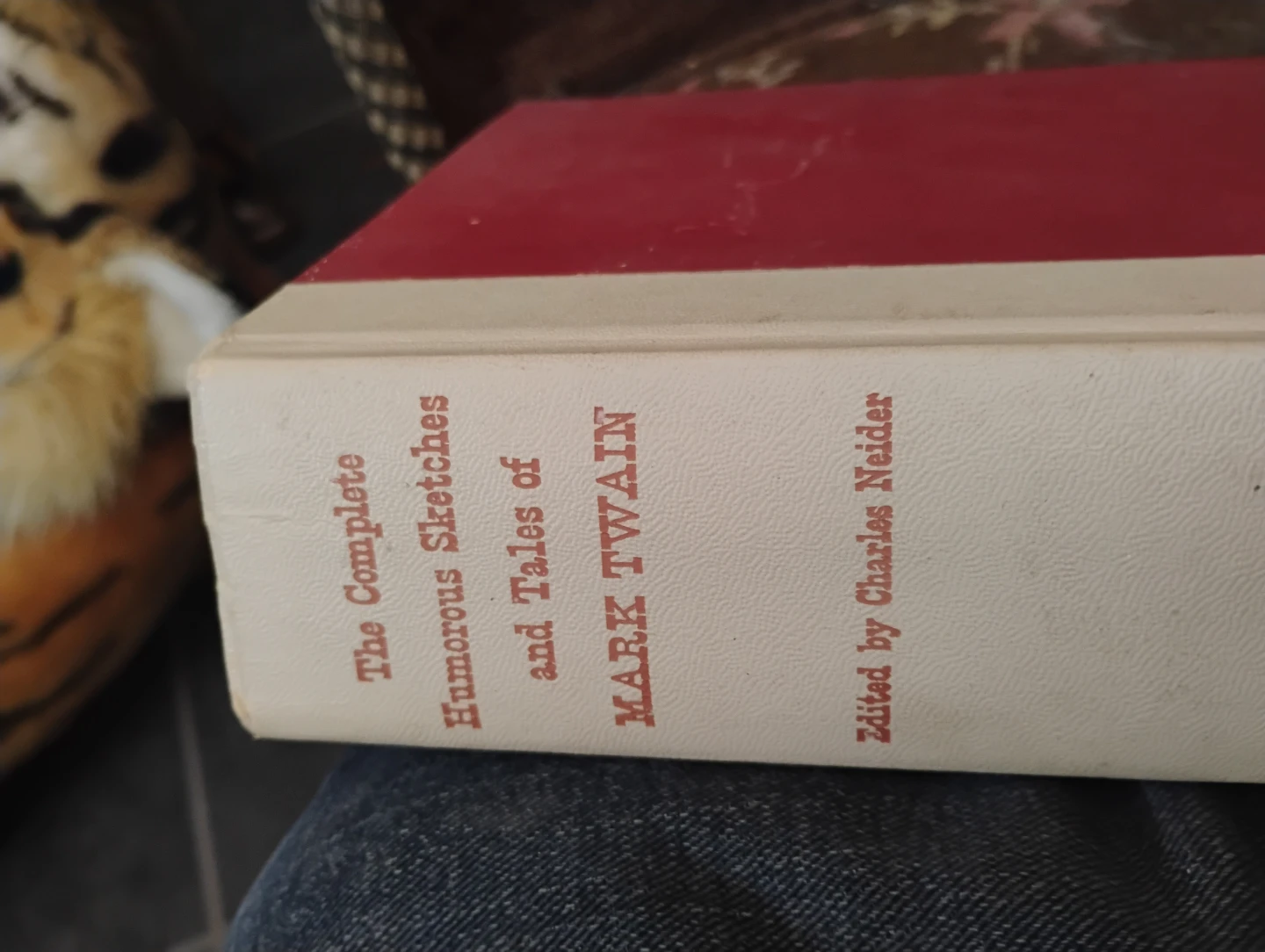 The Complete Humorous Sketches and Tales of Mark Twain Book