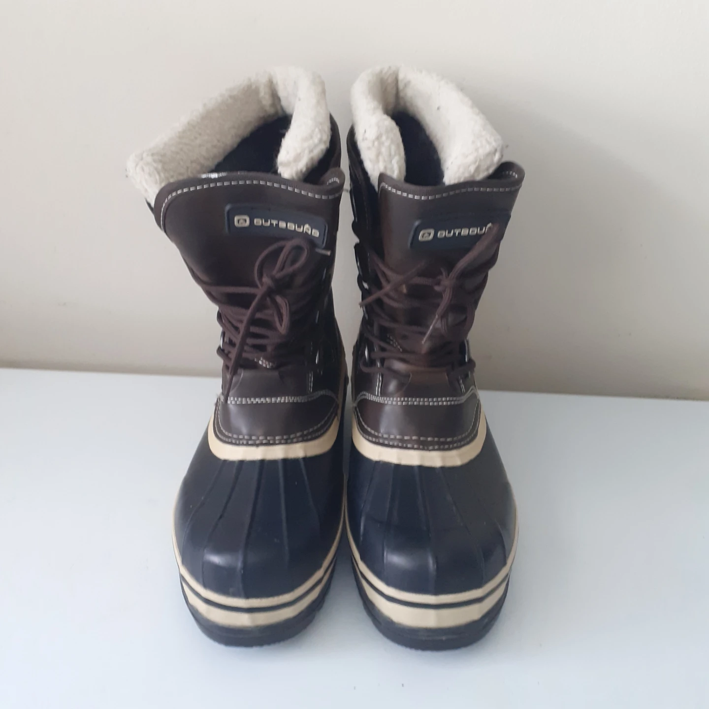 Outbound Winter Boots - Size 7