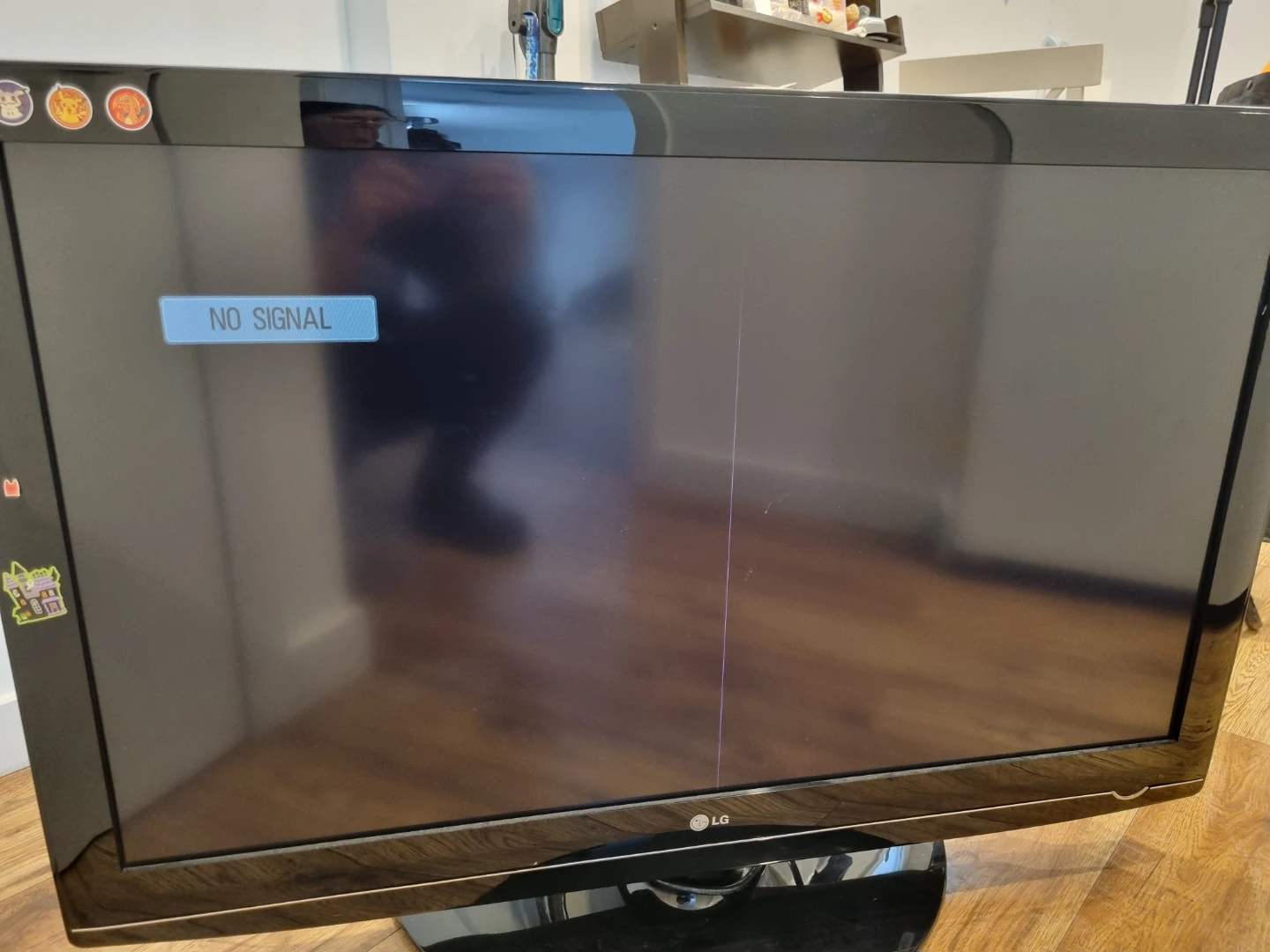 LG 42" Full HD TV - photo 3