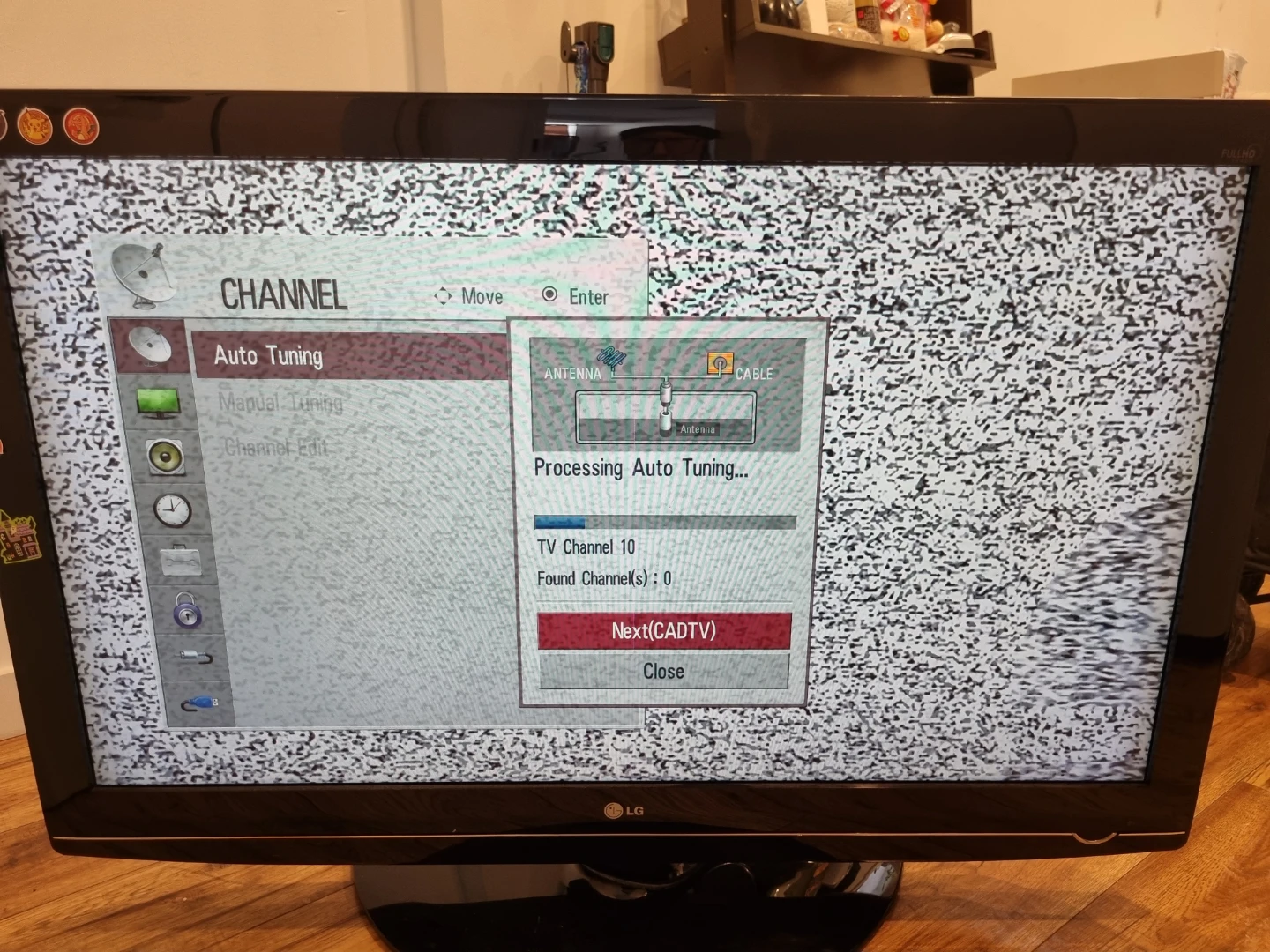 LG 42" Full HD TV - photo 4