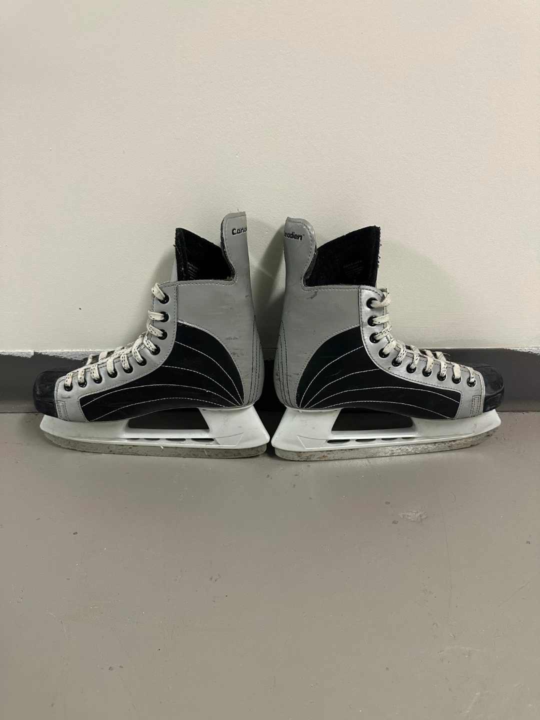 Canadian Ice Skates - Size US 8 - photo 4