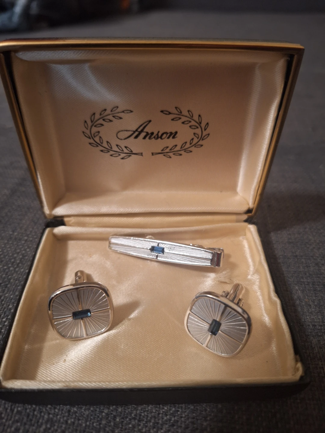 Anson Cufflinks & Tie Clip Set with Box - photo 2