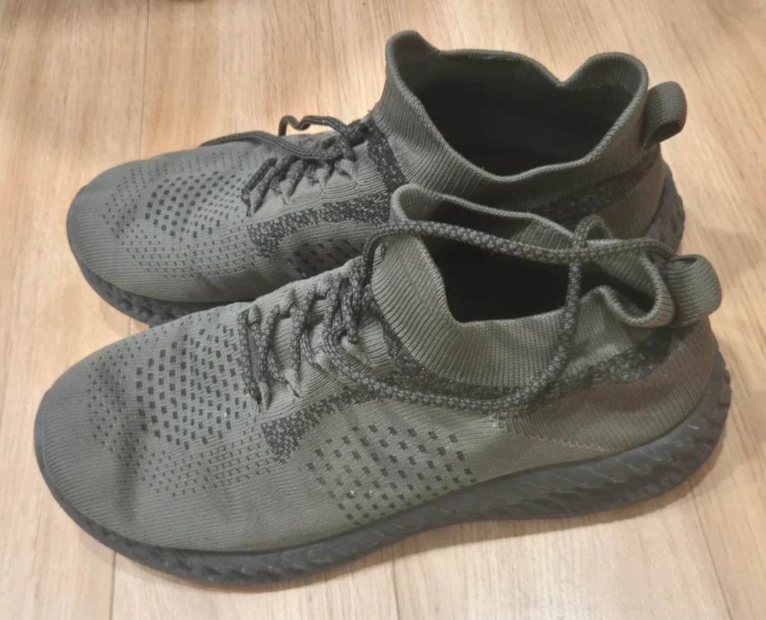 Olive Green Knit Sneakers (Approx. Men’s 9–10) - photo 5