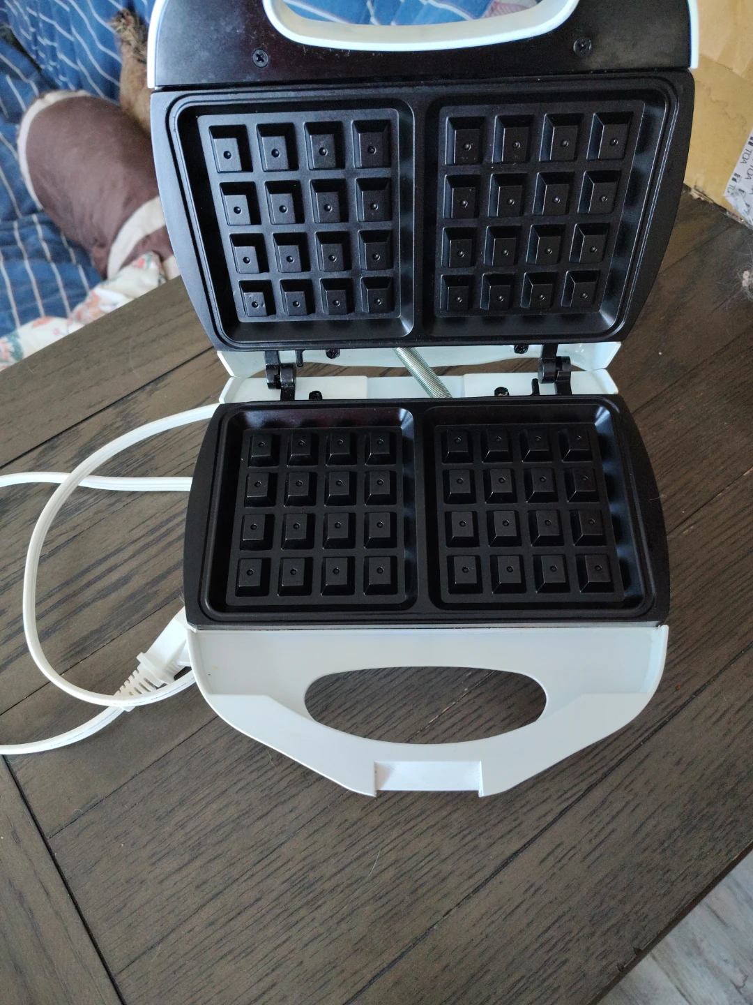 Waffle Maker - photo 2