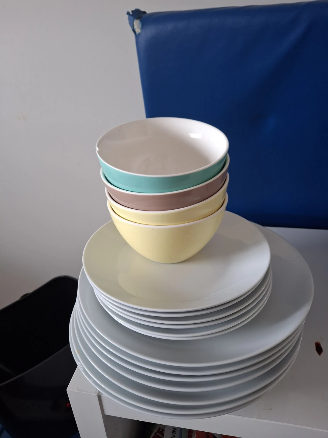 Plates and Bowls Set