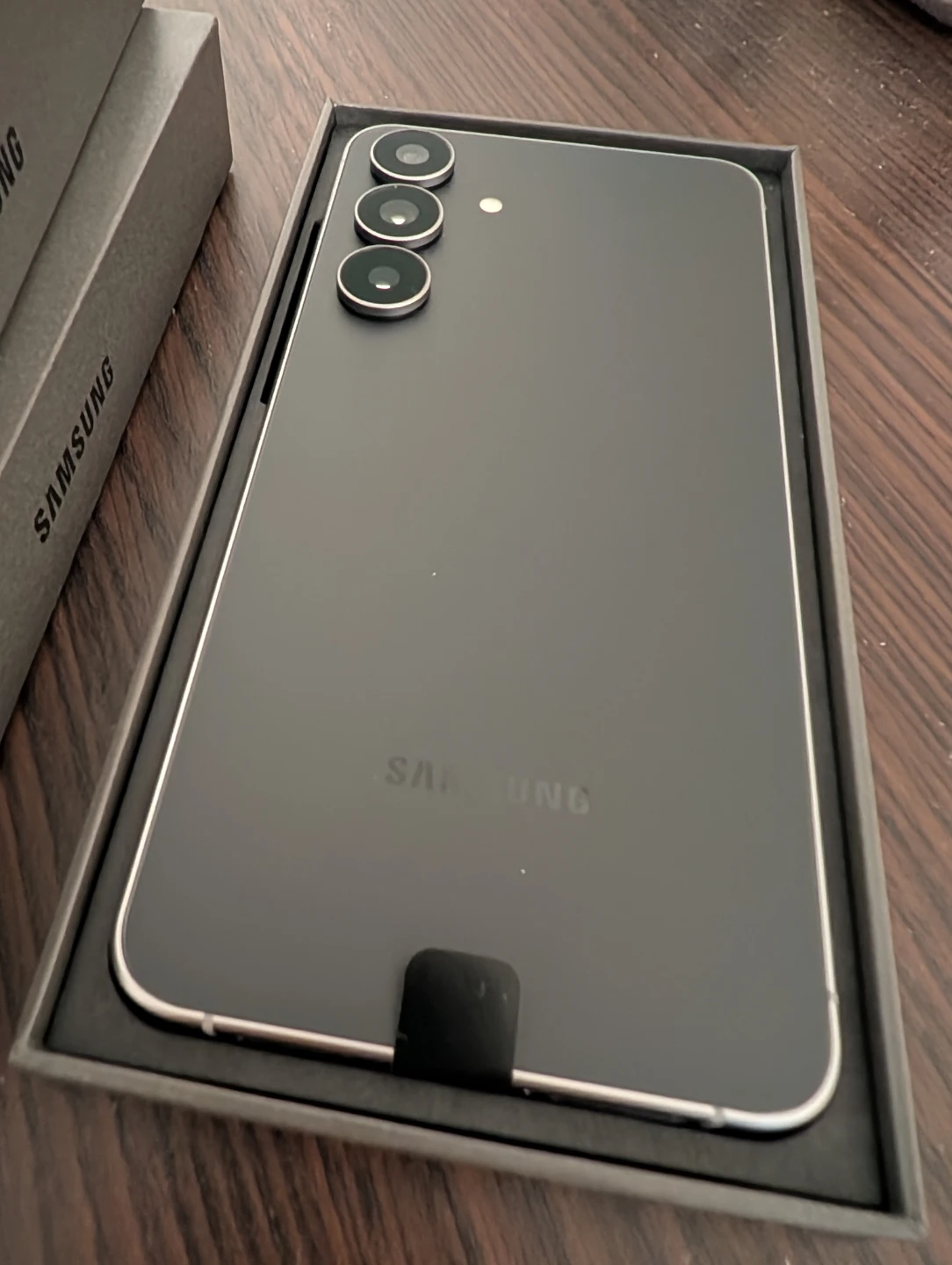 Samsung Galaxy S25 FE Smartphone - photo 2