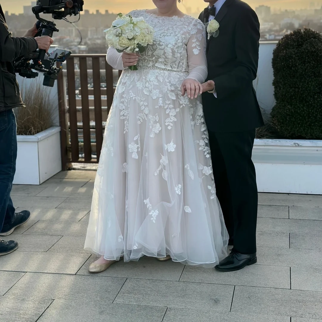 Plus size Wedding Dress
