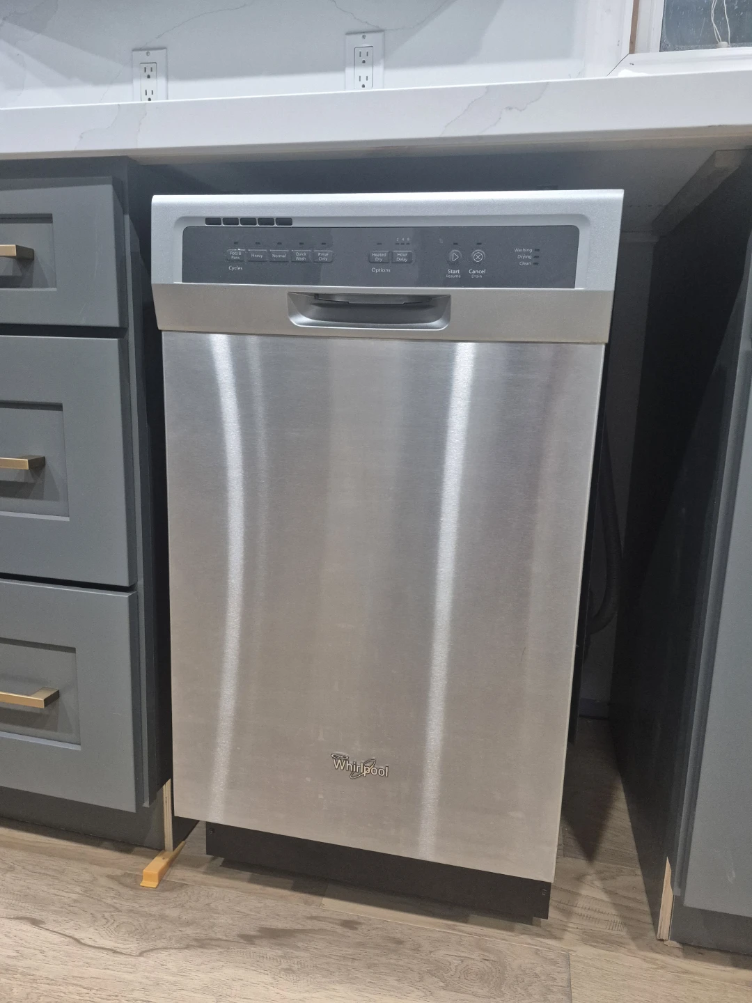Whirlpool 18-inch Stainless Steel Dishwasher