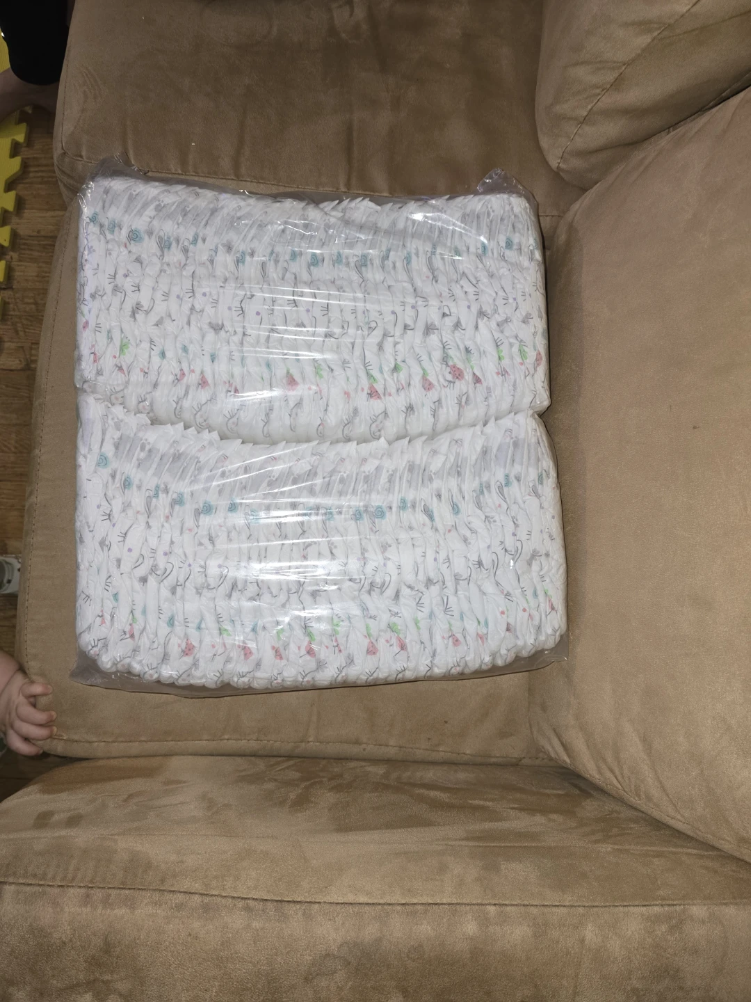 Kirkland Signature Diapers - Size 3 - photo 2