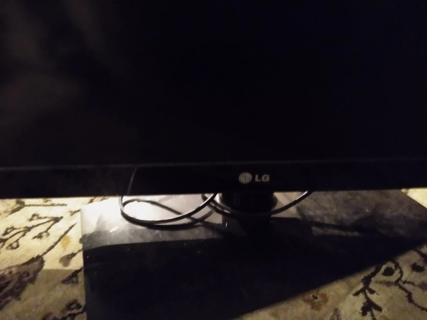 LG 46" HD 1080p LCD TV (HDMI NOT WORKING) TV STILL TURNS ON - photo 4
