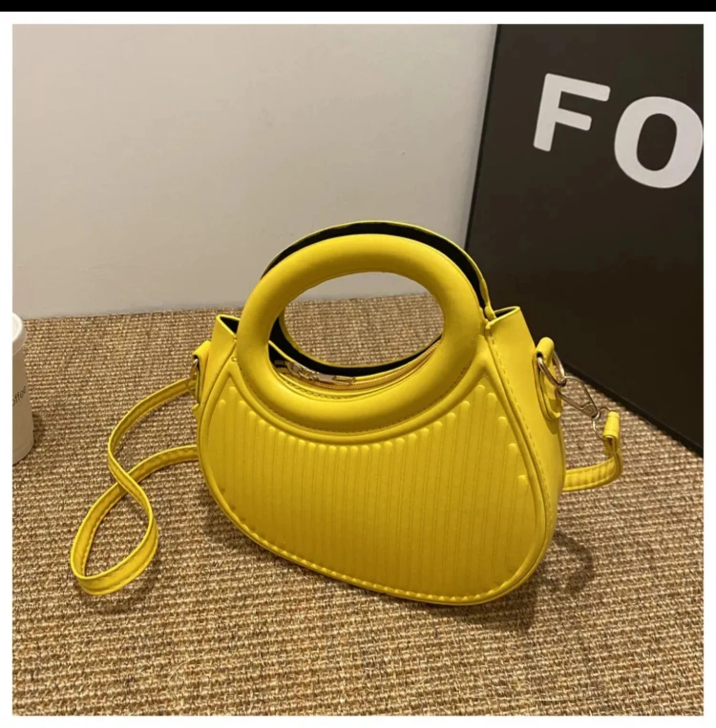 Cute Round Handle Shoulder Bag - photo 4
