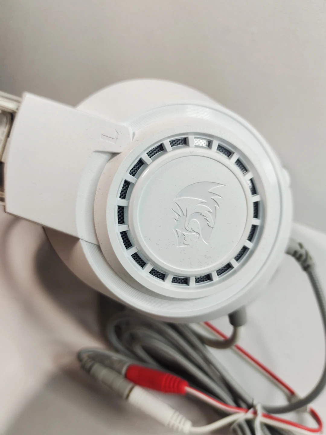 Redragon White Gaming Headphones - photo 2