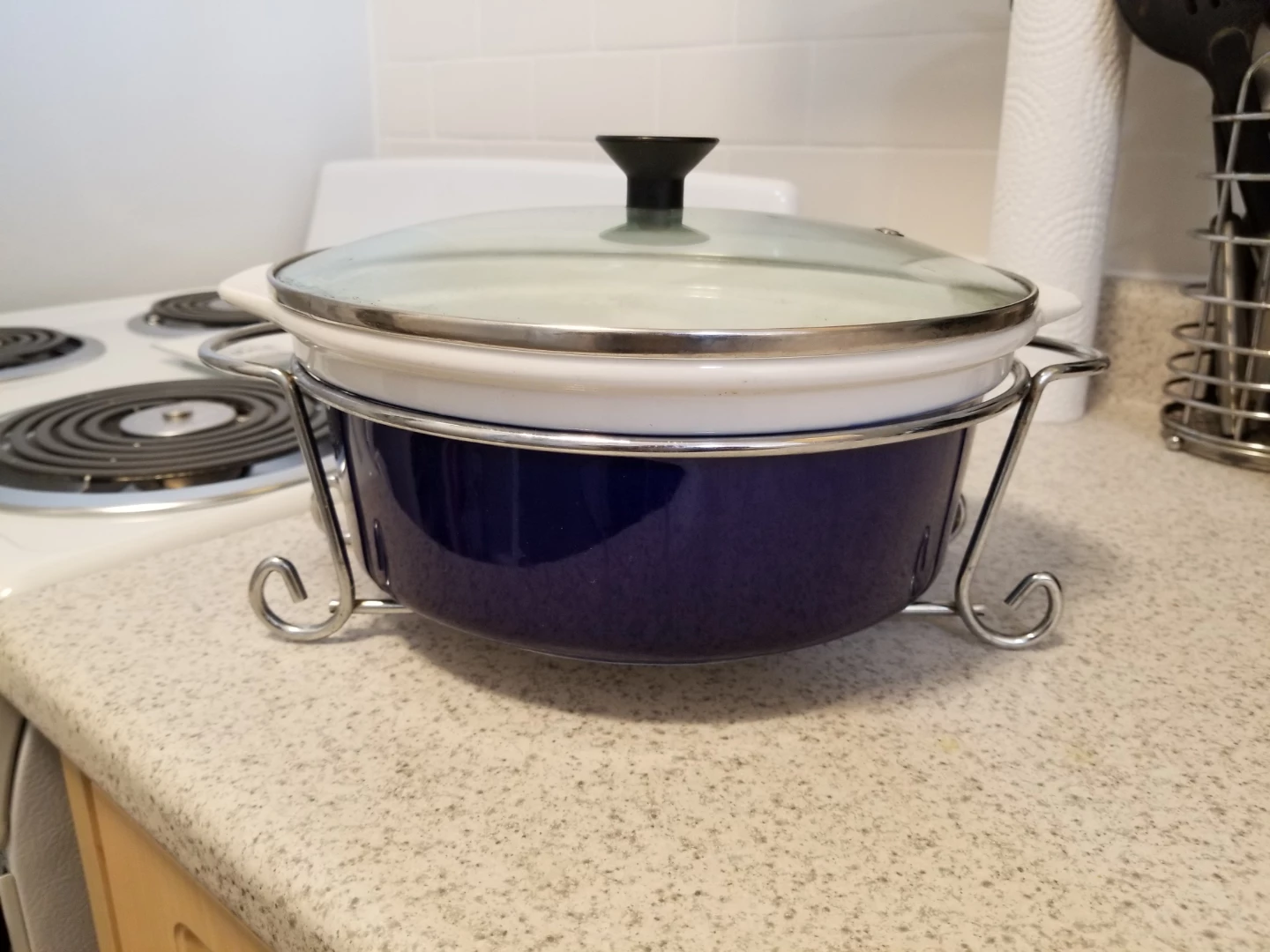 Casserole Dish with Metal Stand