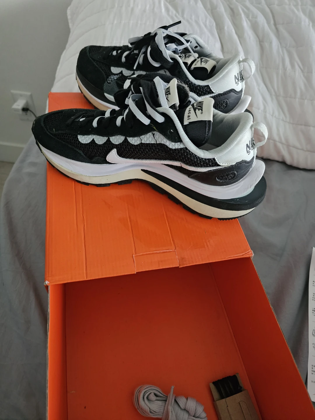 Nike Vaporwaffle Sacai Black/Summit White, US 8 - photo 2