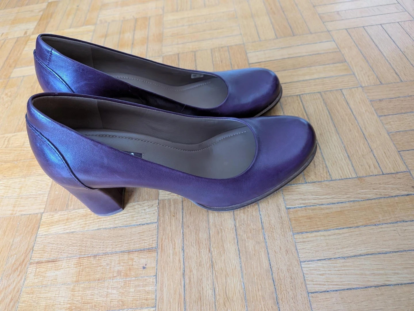 Ecco Women's Purple Heels Size 38 - photo 2